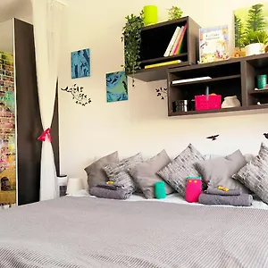 Apartman Viva - Cosy Flat In - Free Parking, Budapest