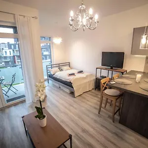 Sasadpark's New In The West Part Of Buda Apartament