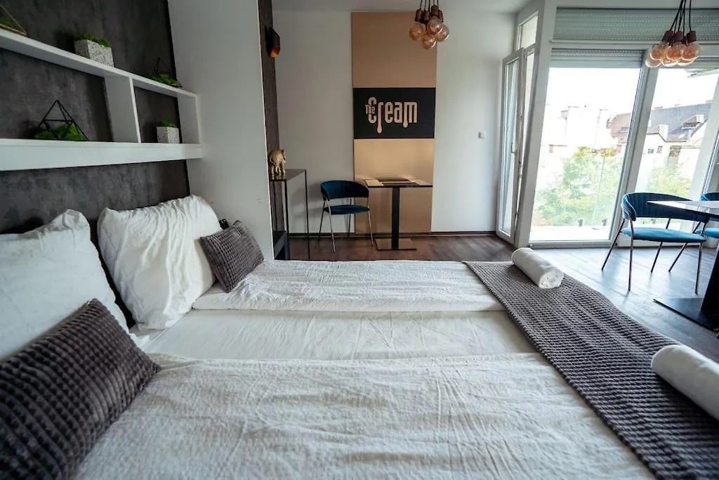 Apartment Karinflats Deluxe - The Cream Penthouse Apt Budapest Hungary